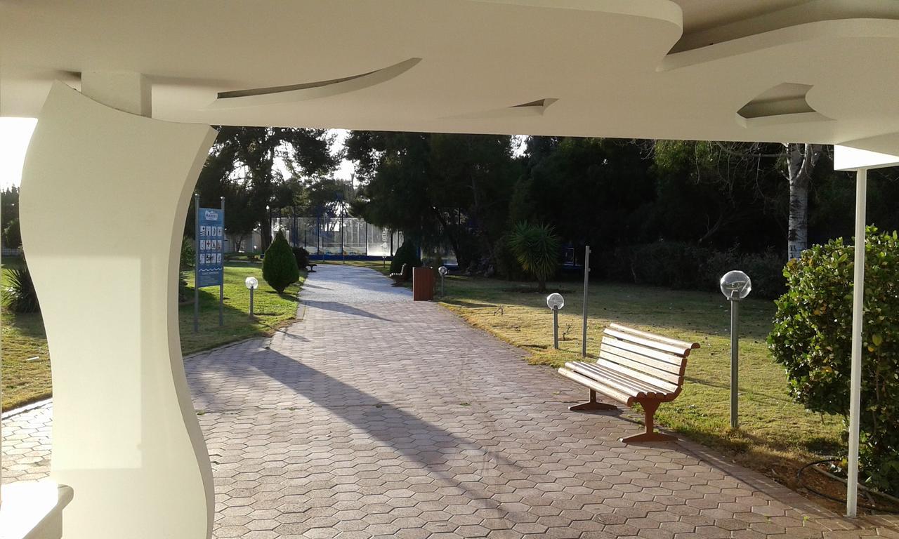 Voúla Parthenis Riviera Hotel מראה חיצוני תמונה